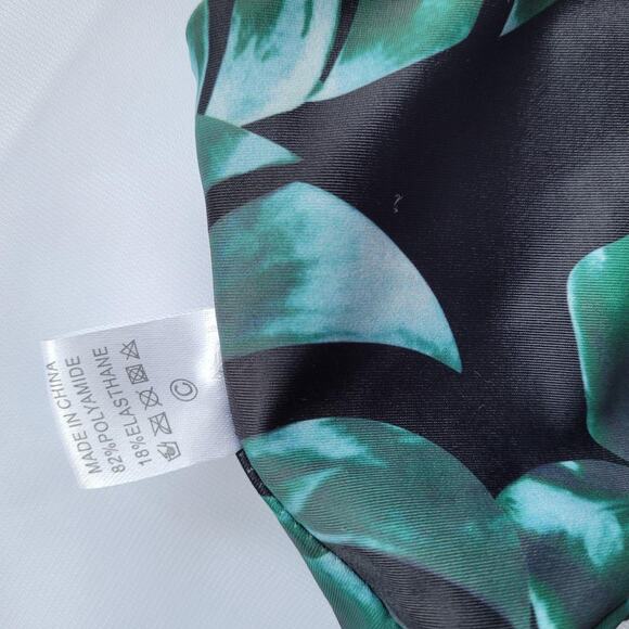 Tropical Dark Green Leaf Bikini Bottom size Medium - Picture 4 of 4